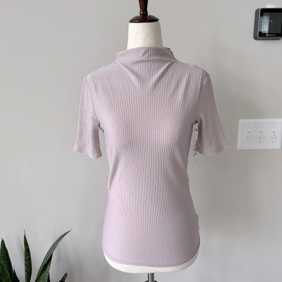 NWT! Halogen Light Weight Ribbed Mock Neck Short Sleeve Top - Purple Heaven - Picture 1 of 7